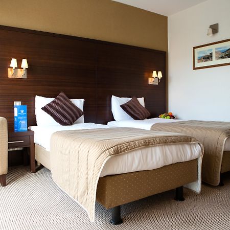 White Sands Hotel Портмарнък Екстериор снимка
