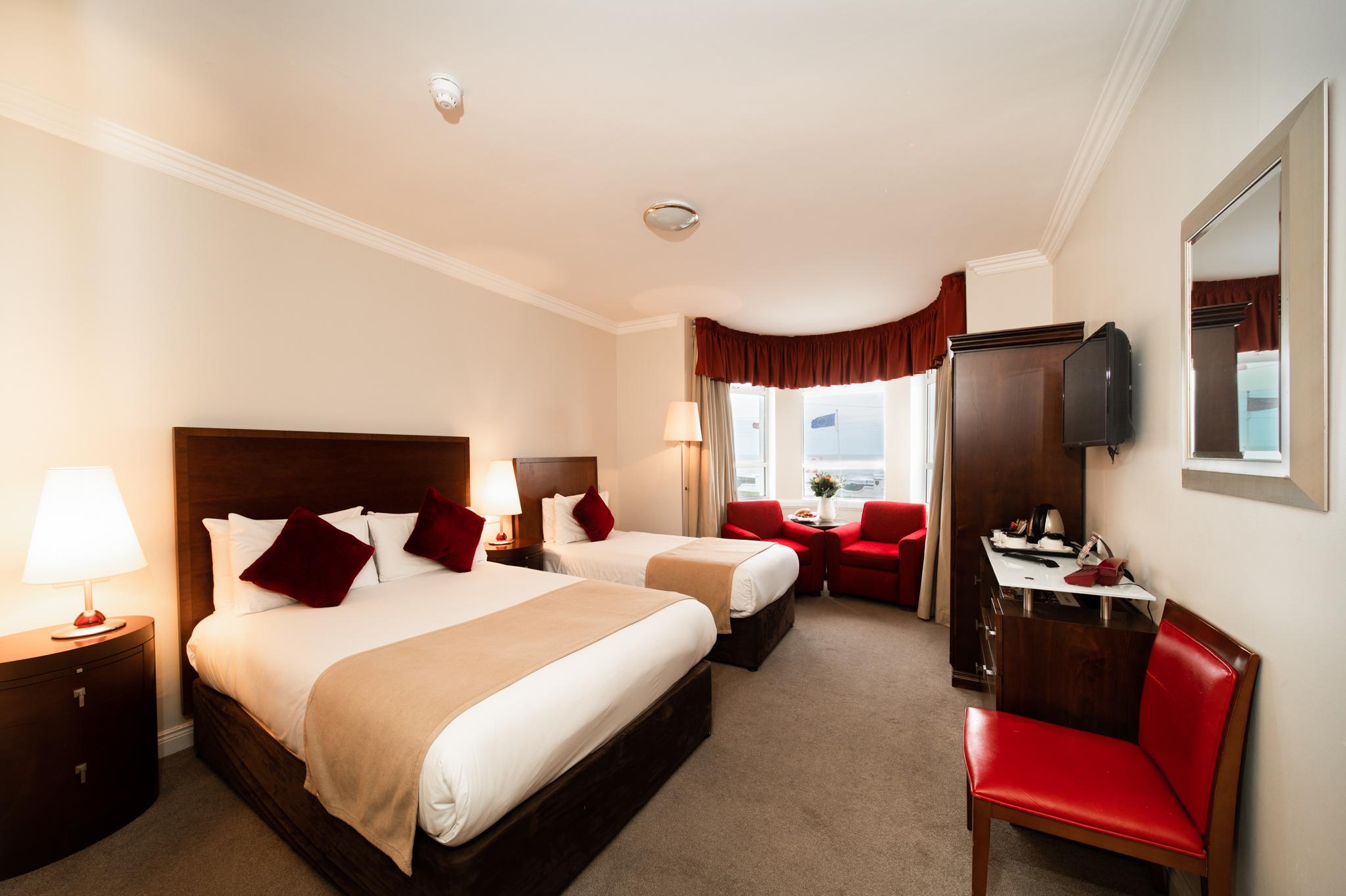 White Sands Hotel Портмарнък Екстериор снимка