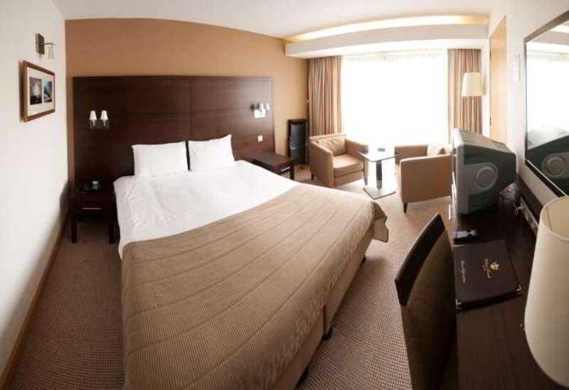 White Sands Hotel Портмарнък Екстериор снимка