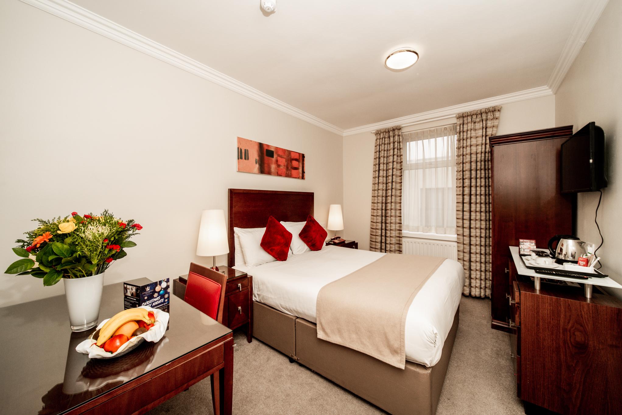 White Sands Hotel Портмарнък Екстериор снимка