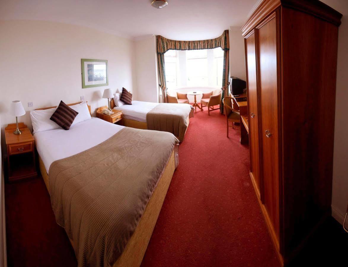White Sands Hotel Портмарнък Екстериор снимка