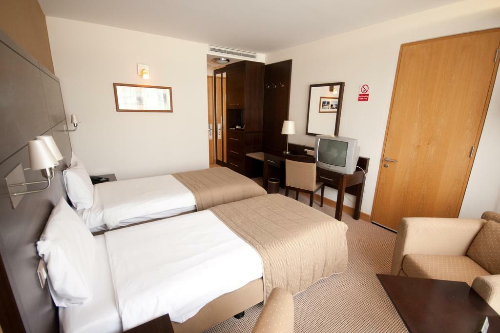 White Sands Hotel Портмарнък Екстериор снимка
